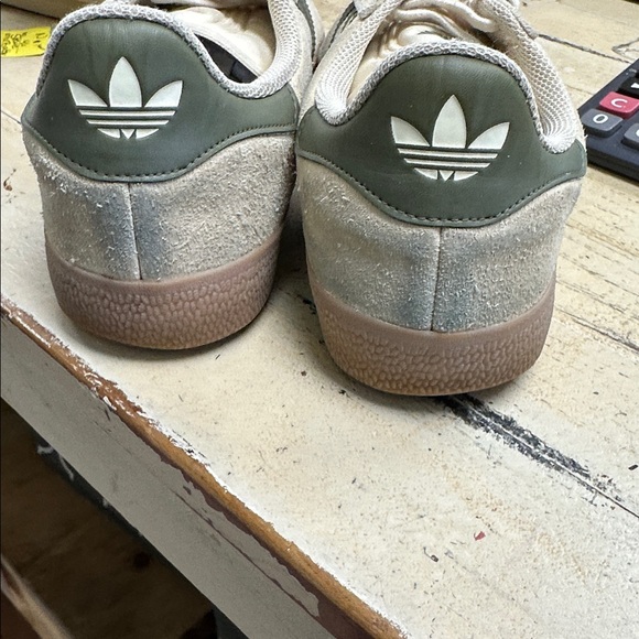 Adidas Gazelle Skateboarding Sneakers Men’s 8.5 / Women’s 10 – Beige & Green - Picture 11 of 11